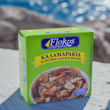 Kalamaris in Pflanzenöl mit Oregano (150g) Flokos von Flokos bei Araxxon  - Hochwertiges griechisches Produkt.   Kalamaris in Pflanzenöl mit Oregano (150g) Flokos από Flokos στο Araxxon  - Αυθεντικό ελληνικό προϊόν.  