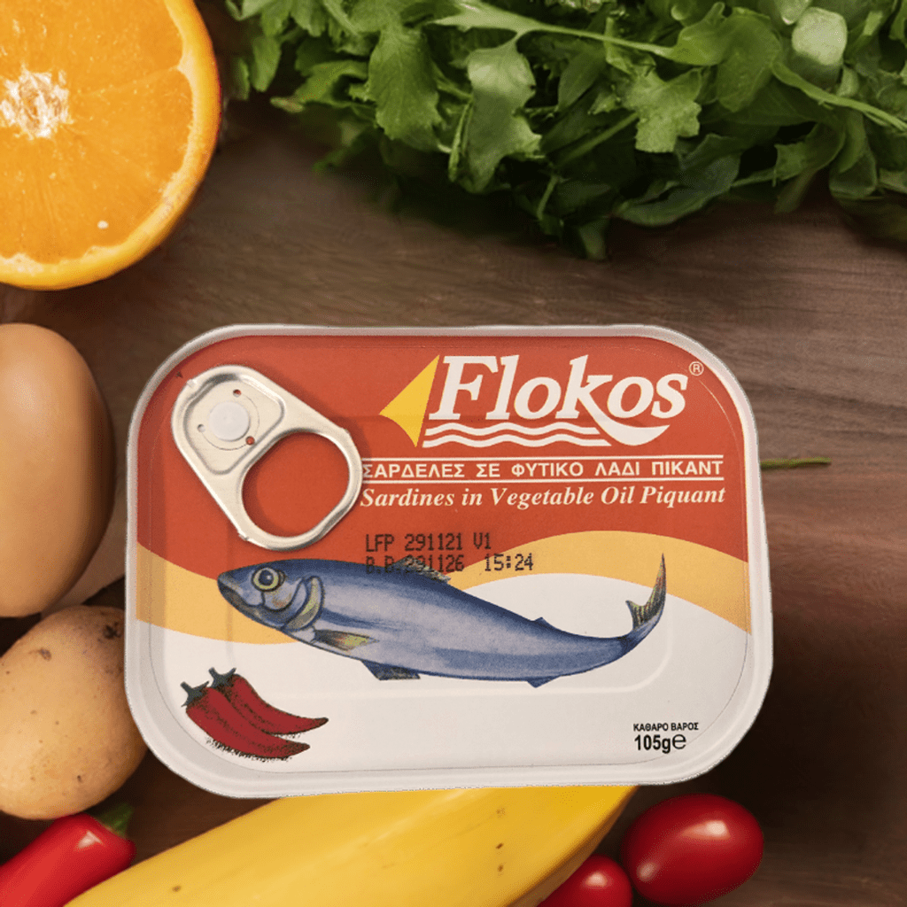 Sardinen in Pflanzenöl Pikant (105g) Flokos von Flokos bei Araxxon  - Hochwertiges griechisches Produkt.   Sardinen in Pflanzenöl Pikant (105g) Flokos από Flokos στο Araxxon  - Αυθεντικό ελληνικό προϊόν.  